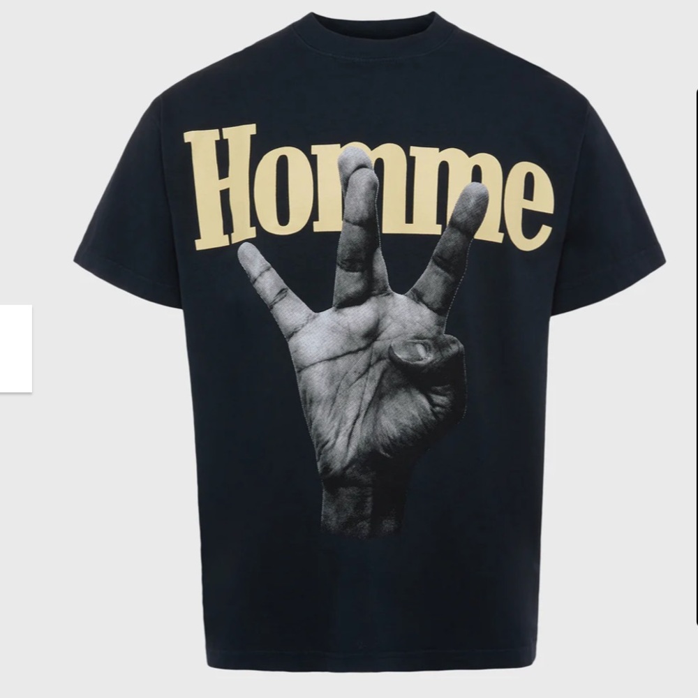 Twisted Fingers Tee
